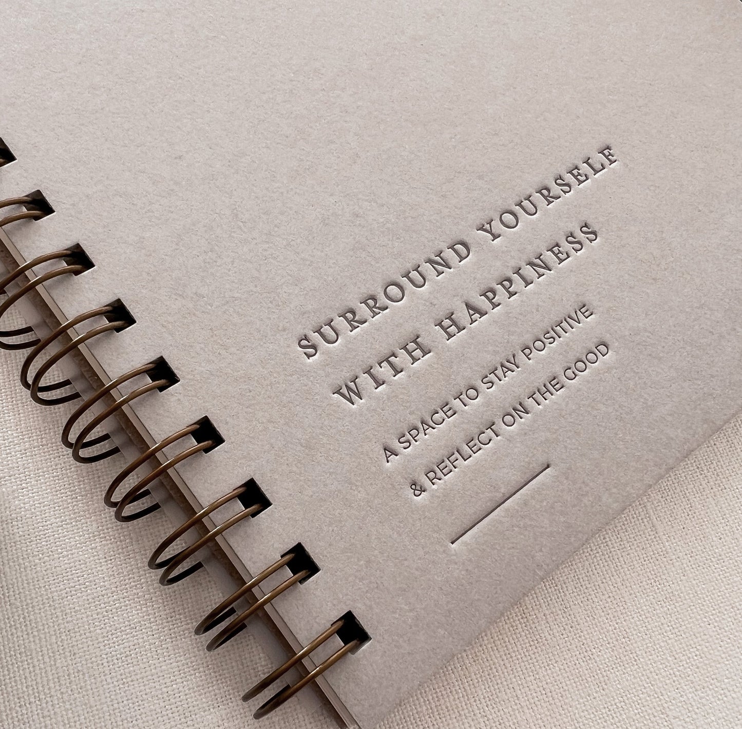 Surround Yourself with Happiness // A Daily Journal to Manifest Happiness, Gratitude, and Personal Growth