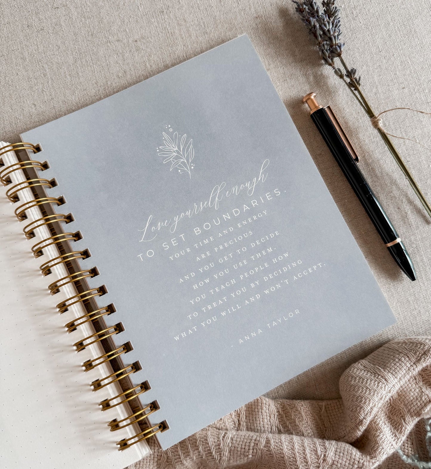 Surround Yourself with Happiness // A Daily Journal to Manifest Happiness, Gratitude, and Personal Growth